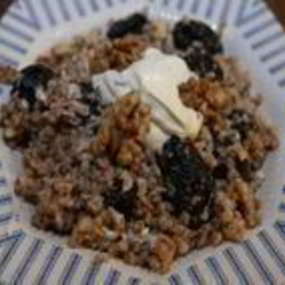 Гречка с черносливом и грецкими орехами