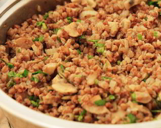 Гречка с грибами и семечками