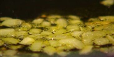 гречка с грибами, луком и укропом