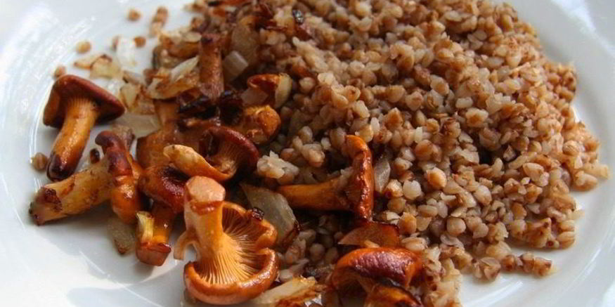 Рецепт гречки с лисичками