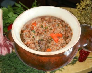 Гречка в горшочках с говядиной