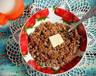 Гречневая каша на молоке в мультиварке