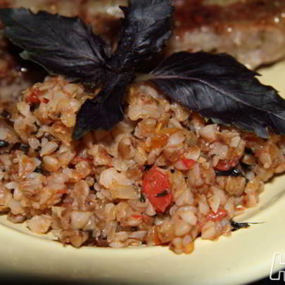 Гречневая каша с томатами по-итальянски