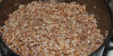 гречневая каша с томатами по-итальянски