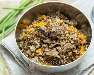 Гречневая каша с тушенкой по-армейски