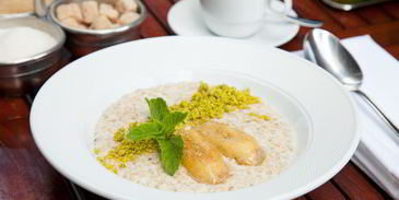 каша овсяная с жареными бананами