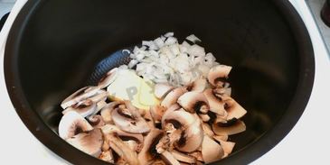 каша с грибами в мультиварке на воде