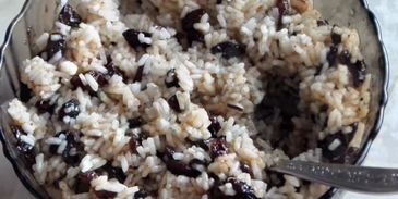 кутья поминальная с изюмом из риса на поминки