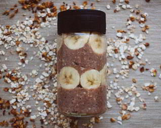 Овсянка в банке