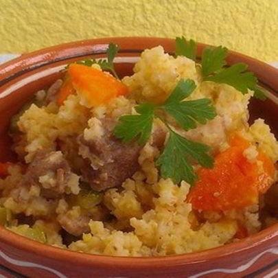 Пшеничная каша с соевым мясом и овощами