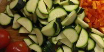 пшеничная каша с соевым мясом и овощами