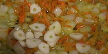 ячневая каша с мясным соусом