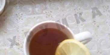 чай с имбирем, лимоном и яблоками