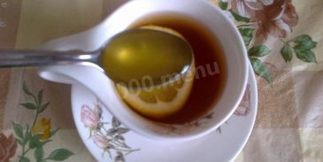 чай с лимоном и медом
