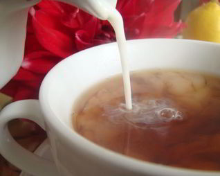 Чай с молоком