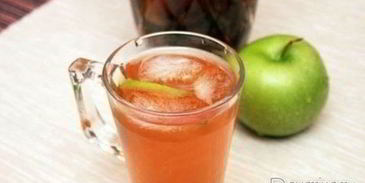 холодный чай с яблоком и мятой