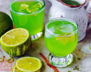 Холодный мятно-лаймовый чай с имбирем