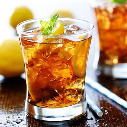 Холодный зеленый чай с мятой