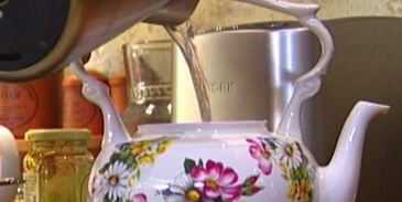 яблочно-смородиновый чай с медом и корицей