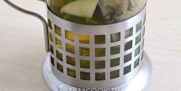 зеленый чай с яблоком, мятой и ромашкой