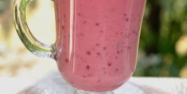 йогуртовый вишневый коктейль