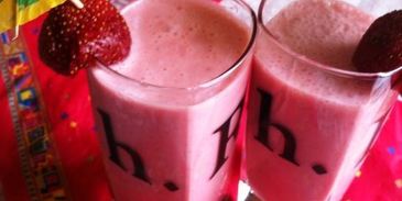 клубничный коктейль снежок