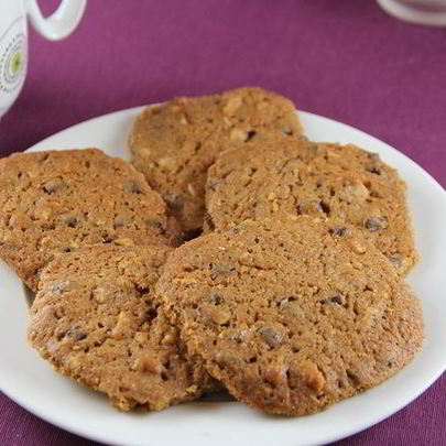 Хрустящие кофейные печенья с шоколадом и грецкими орехами