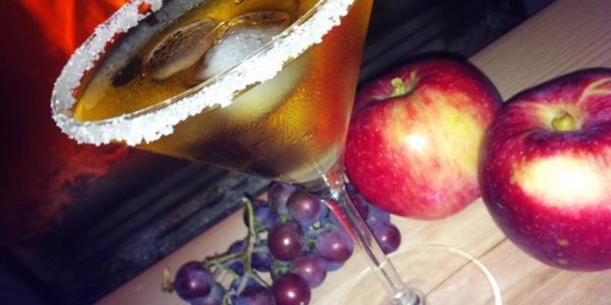 Рецепт коктейля яблочного мартини