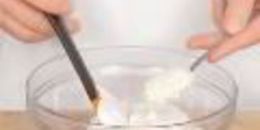 креветочный коктейль с томатным дипом