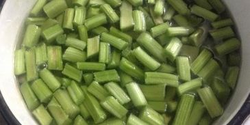 квас из ревеня