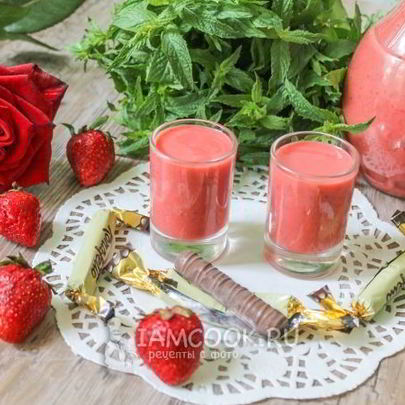 Клубничный ликер