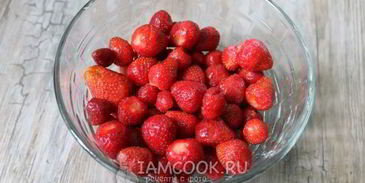 клубничный ликер