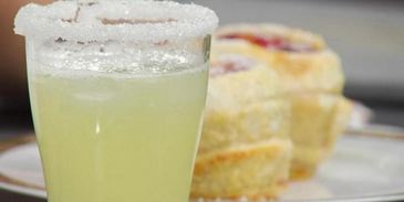 ананасовый лимонад