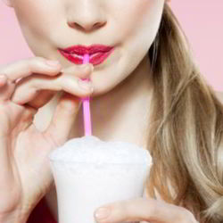 Клубничные коктейли