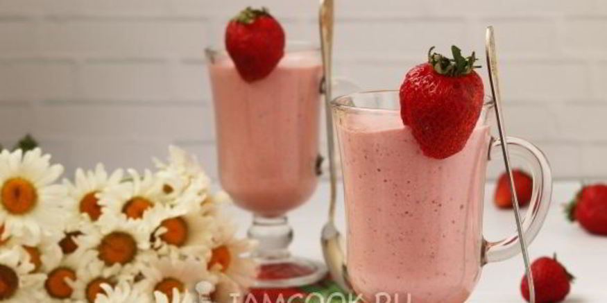 Рецепт протеинового коктейля с клубникой и творогом