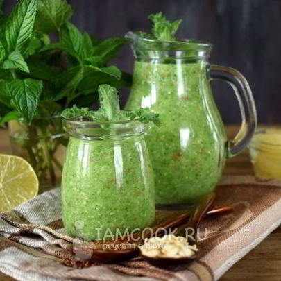 Ананасово-мятный смузи с фисташками