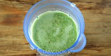 ананасово-мятный смузи с фисташками