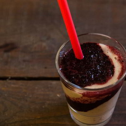 Бананово-черничный смузи