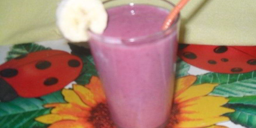 Рецепт бананова-малинового смузи