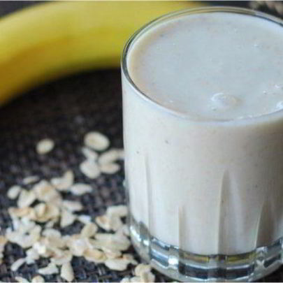 Банановый смузи с овсянкой