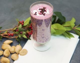 Черничный смузи с финиками