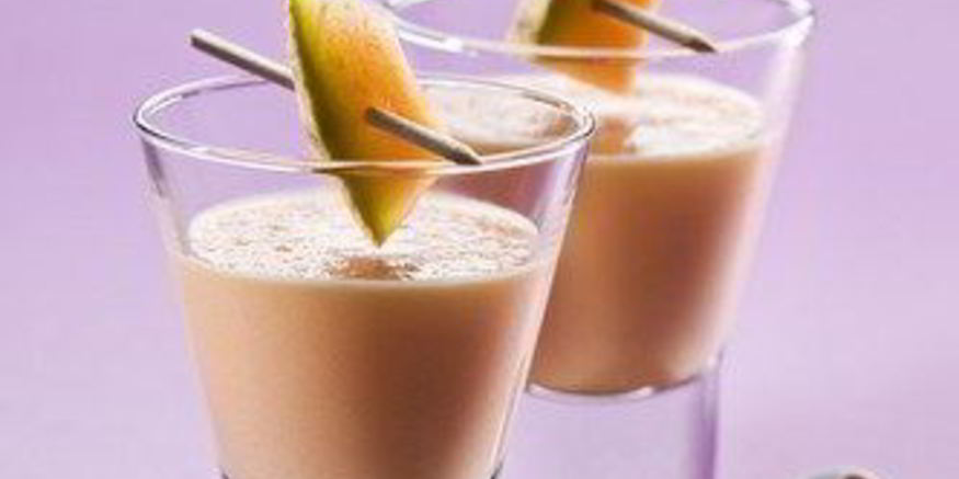 Рецепт дынного смузи с йогуртом и медом