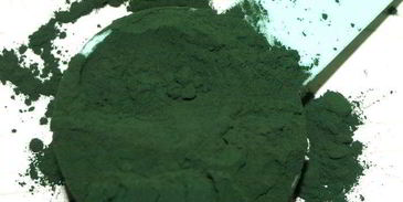 фруктовый смузи-боул со спирулиной