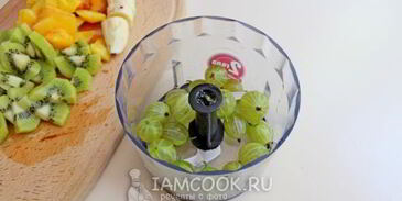 фруктовый смузи с гречневыми хлопьями