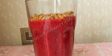 фруктовый смузи с пророщенной пшеницей