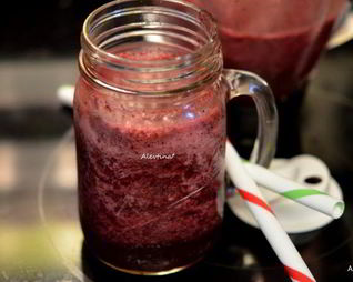 Гранатово-ягодный смузи