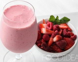 Клубничный смузи с овсянкой
