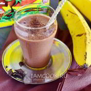 Рецепт Шоколадного смузи с бананом и кокосовым молоком
