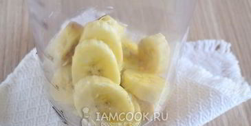 шоколадный смузи с бананом и кокосовым молоком