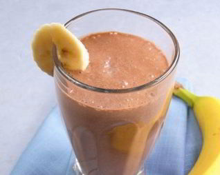Шоколадный смузи с бананом